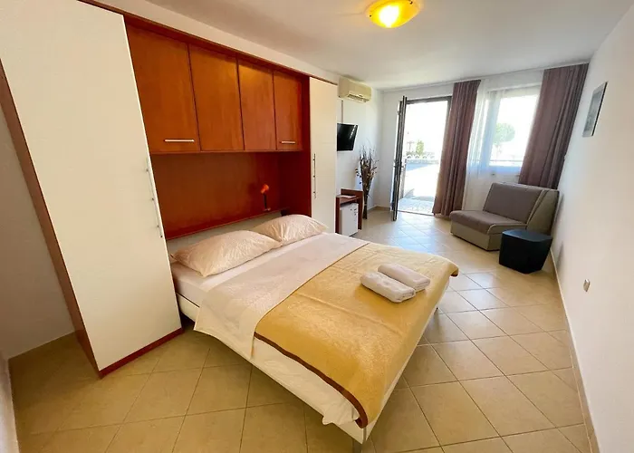 Selina Apartament Jadranovo