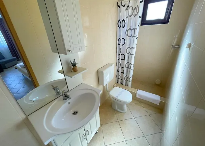 Selina Apartament *